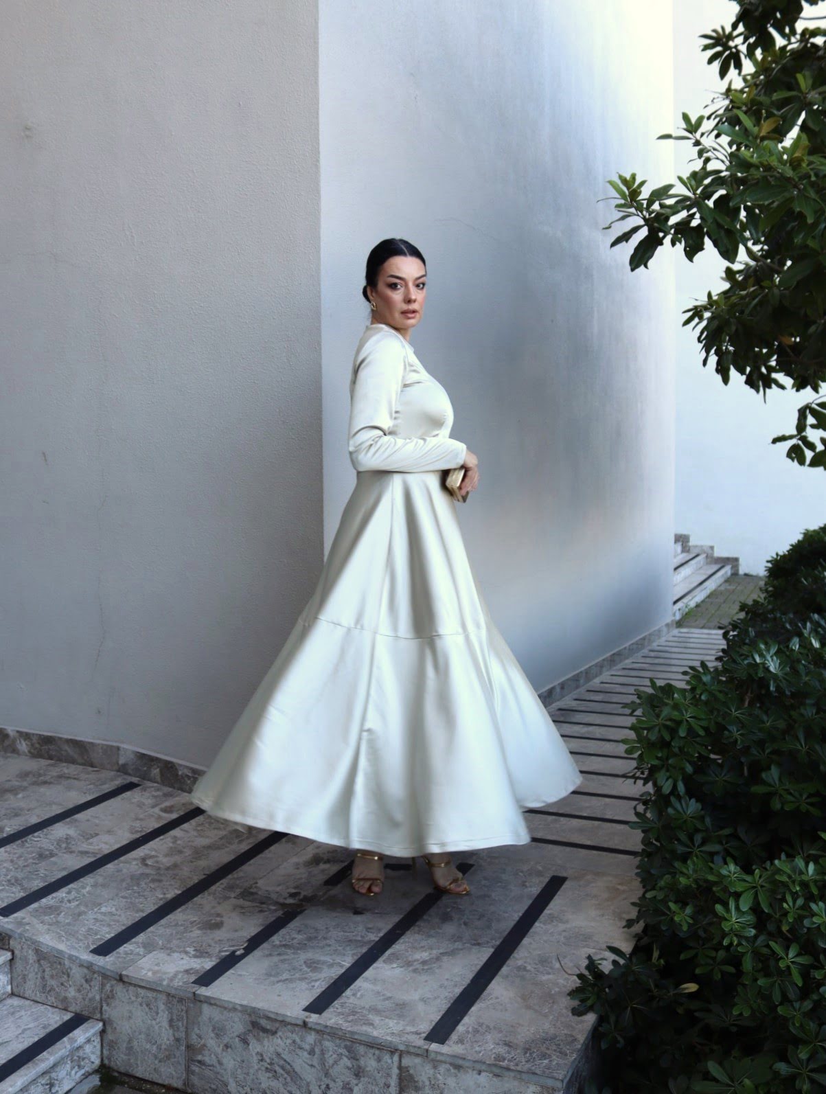 kloş saten tesettür elbise