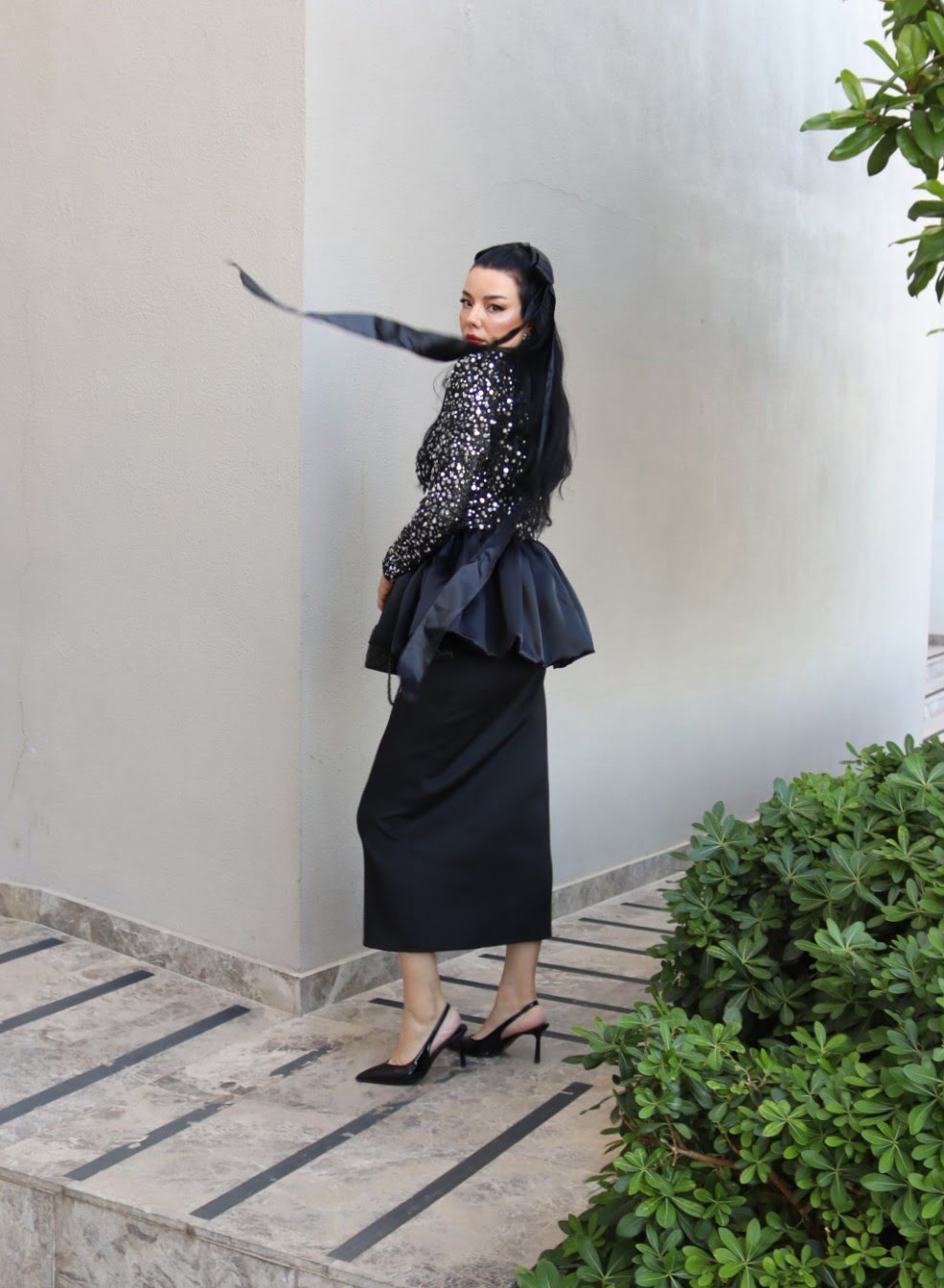 6230 - Gümüş Pullu Peplum Bluz - Görsel 5