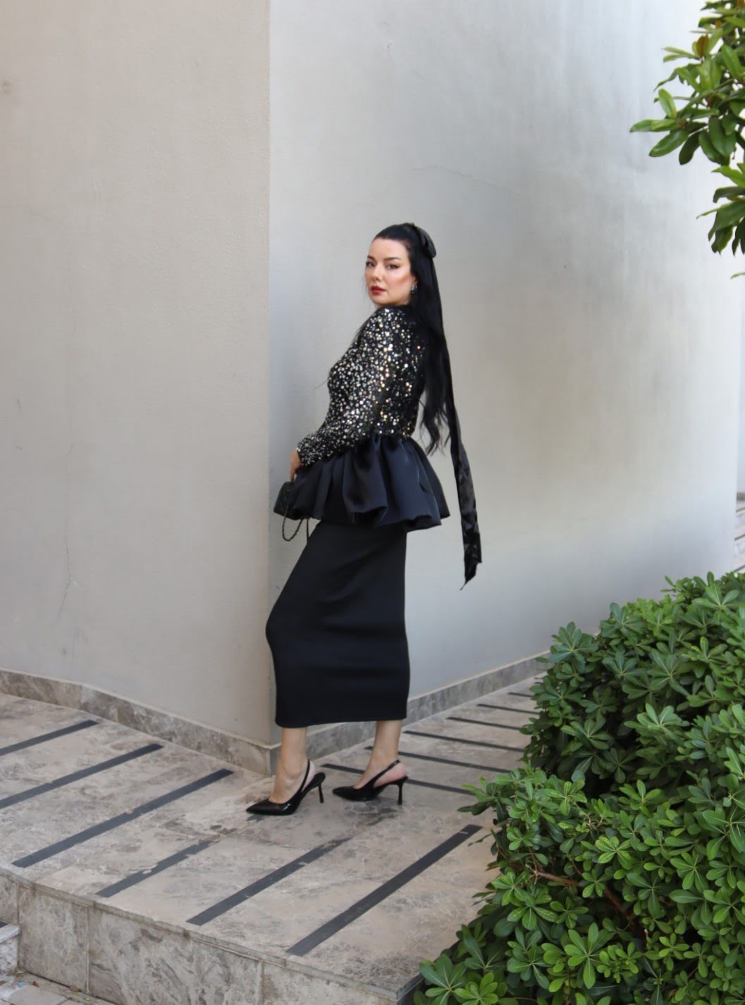6230 - Gümüş Pullu Peplum Bluz - Görsel 8