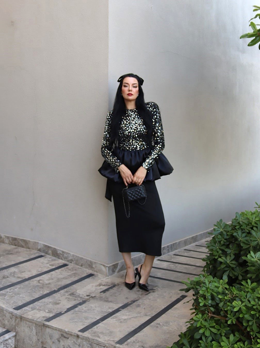 6230 - Gümüş Pullu Peplum Bluz
